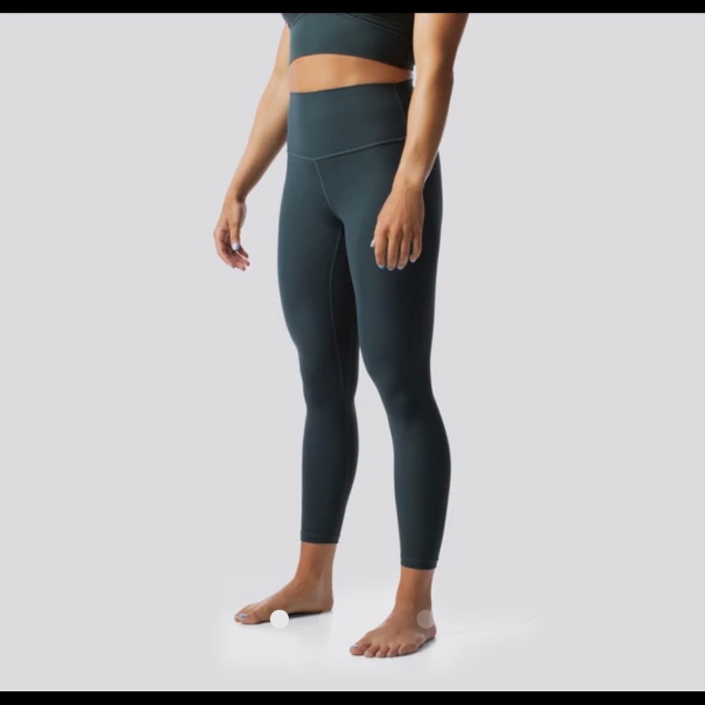 Born Primitive Your Go To Leggings Sz S